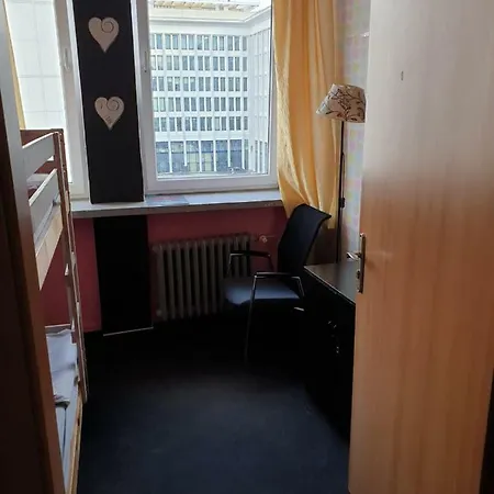 Hostel Nowogrodzka 31 *